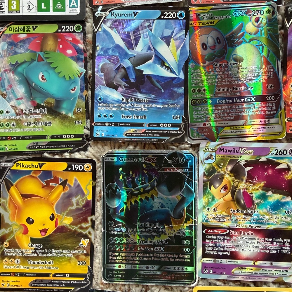 Sold/ not available Bundle: Pack of Pokémon cards - Picture 5 of 12